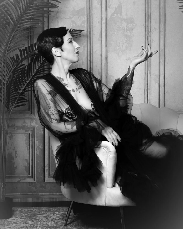 Agnes Winter in Chiffon