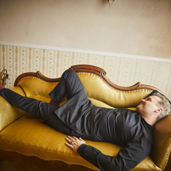 Ferdinand Krista Hemd Sofa